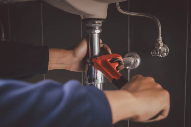 Best Emergency Plumber  in Howard, WI